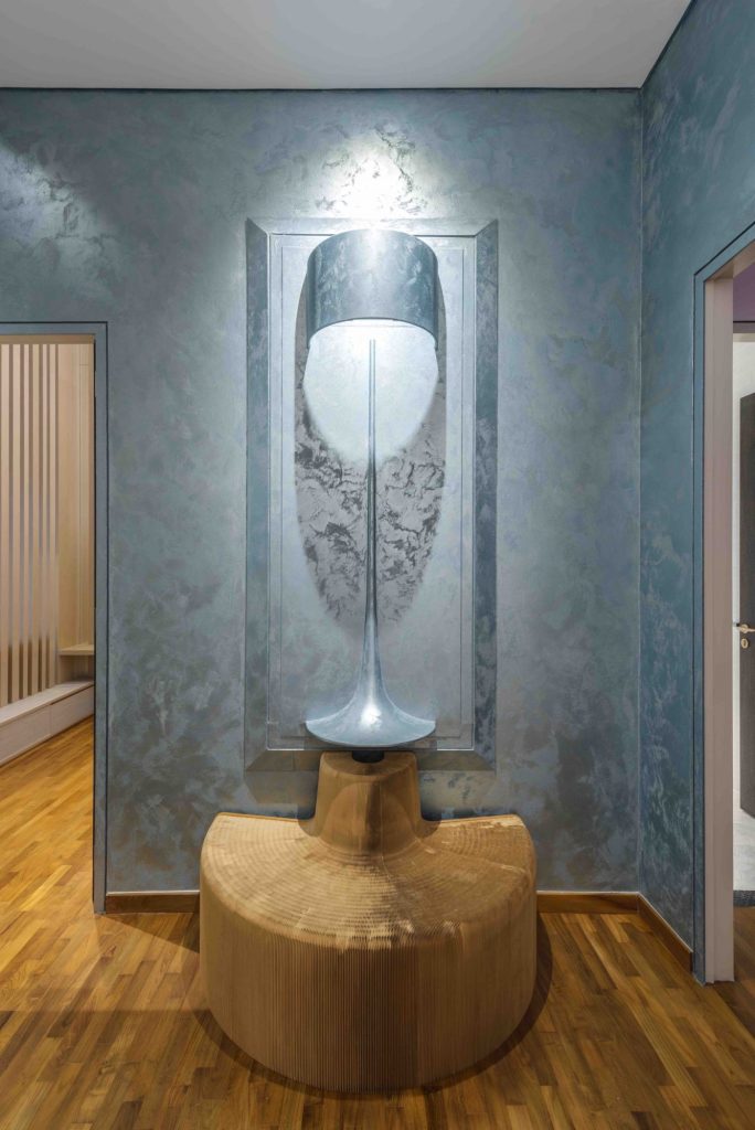 ERA metallic textured wall finish by Decora A&C with 3D effect in a modern interior feature wall.