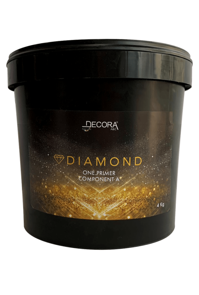 Black 4 kg bucket of Decora Diamond Primer Component A with gold spark design.