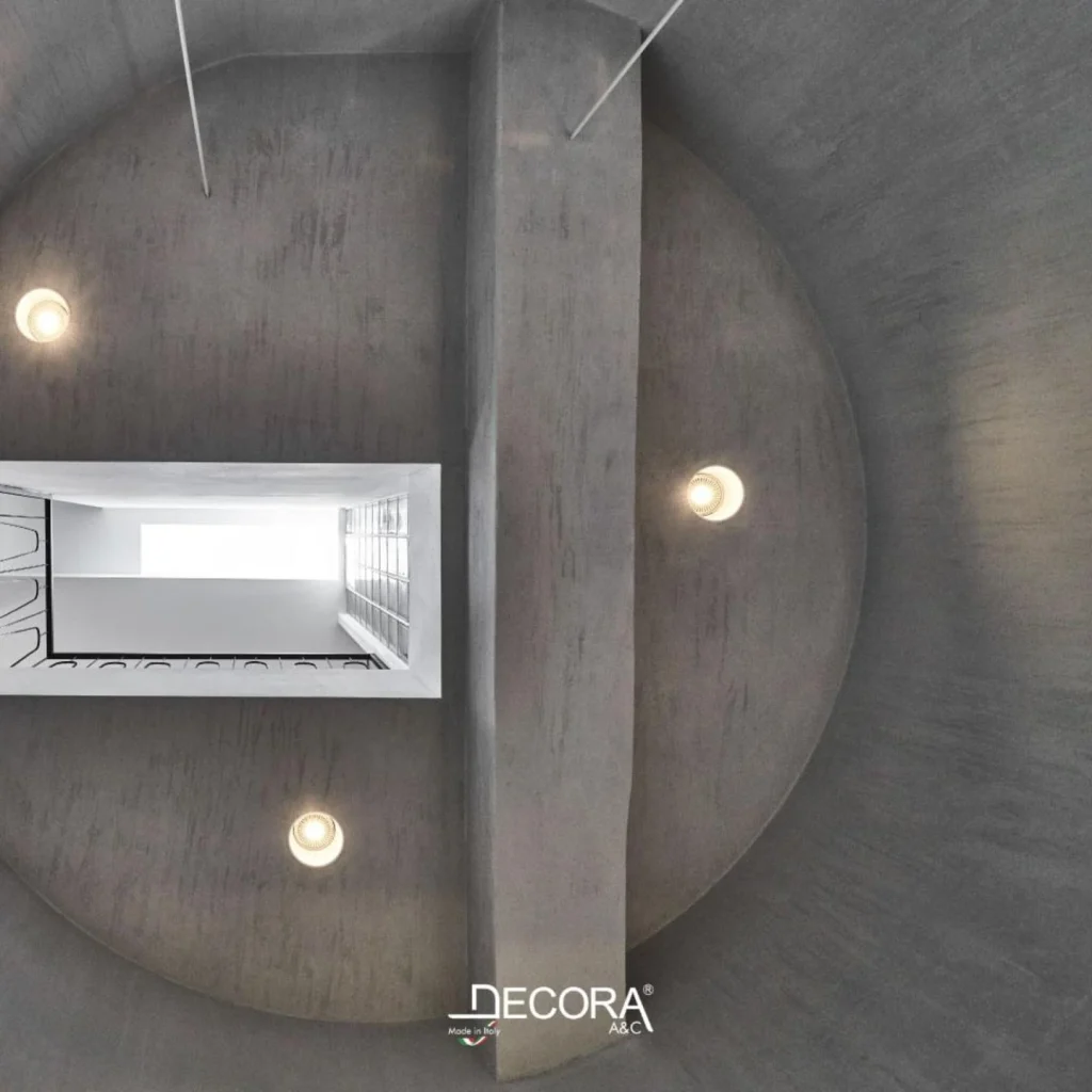 Ceiling detail with Teseo Travertine Finish marble glow lime plaster by Decora A&C