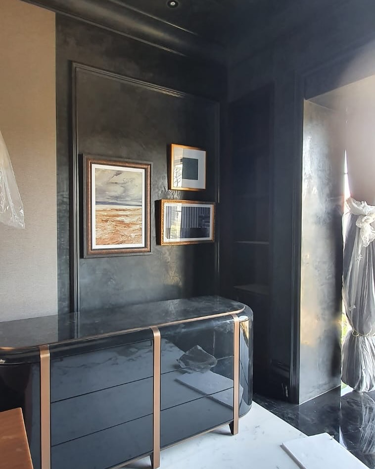 ISPEGU Stucco Lustro | Mirror-Polished Lime Marble Finish for Classical Luxury