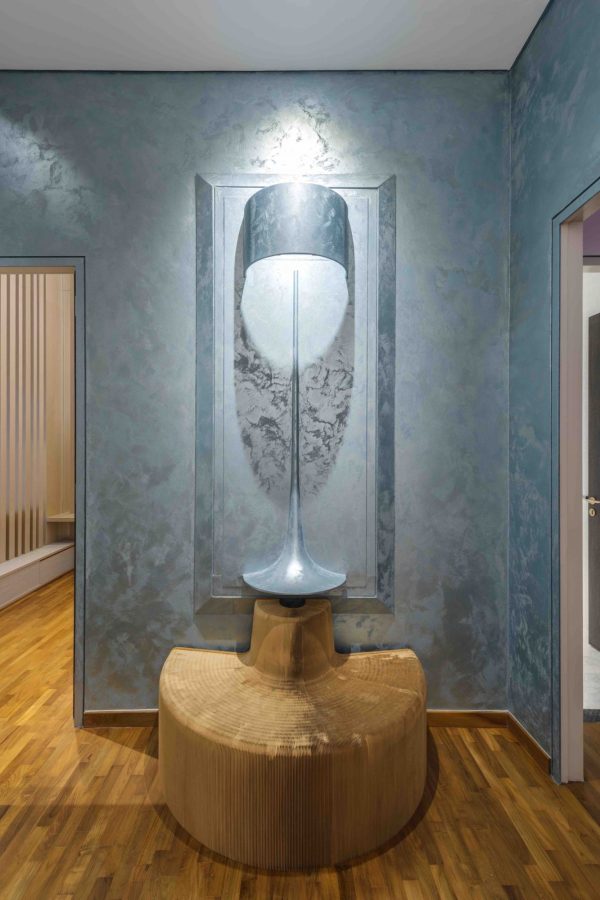 ERA metallic textured wall finish by Decora A&C with 3D effect in a modern interior feature wall.